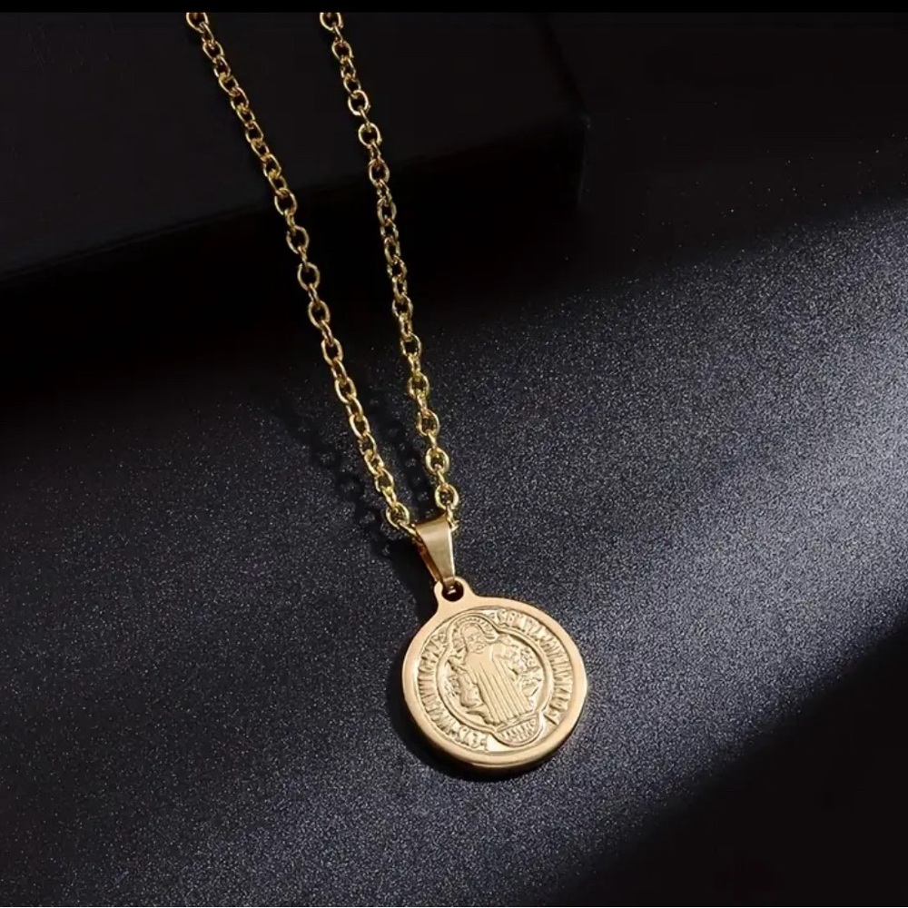 Stainless Steel Catholic Saint Benedict Cross Round Pendant Necklace NEW
